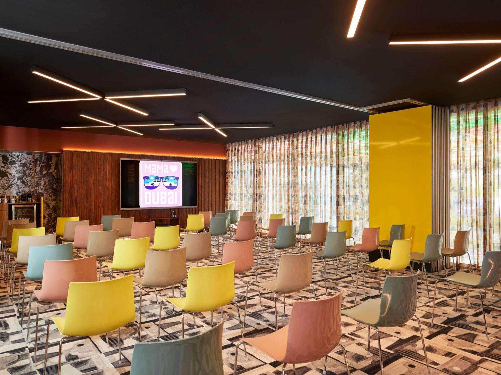 Hotel Mama Shelter Dubai Esterno foto
